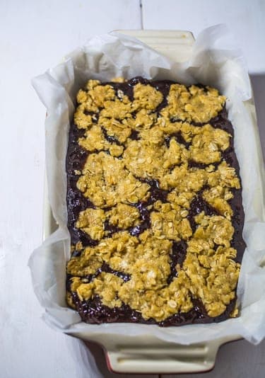 Raspberry Oatmeal Crumb Bars Jam Raspberry Oatmeal Crumb Bars Jam