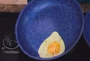 Flavorstone Cookware Set Review - Egg Slide