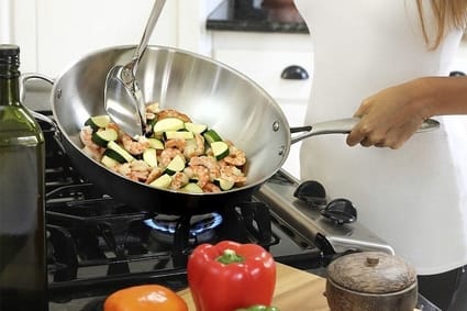 Cook With Your Stainless Steel Pan Cook With Your Stainless Steel Pan