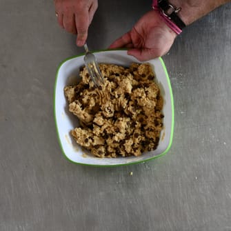 Giant Chewy Chocolate Chip Cookie Steps