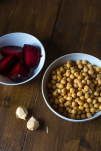4-Veg Roasted Beetroot Hummus Dip Recipe
