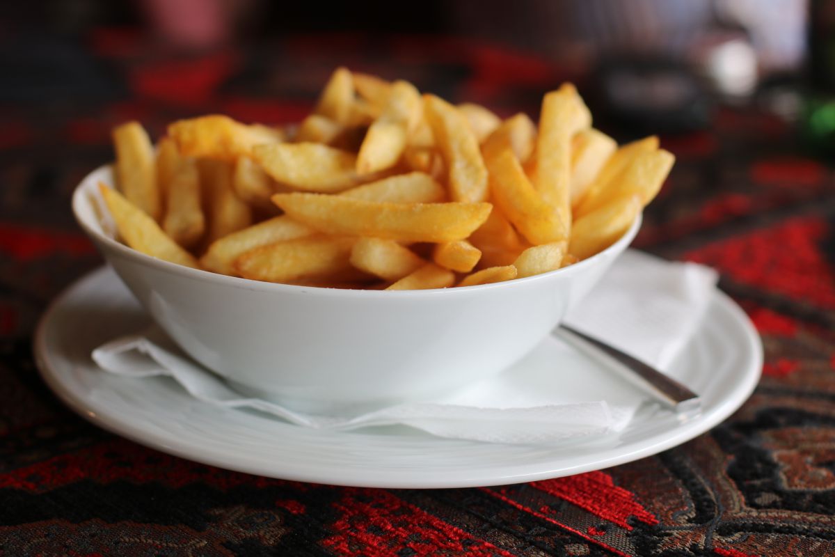 Can You Put A Glass Bowl In An Air Fryer? Benefits And Risks